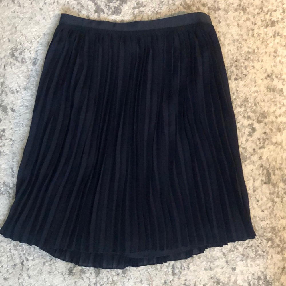 Pleated J. crew Skirt!